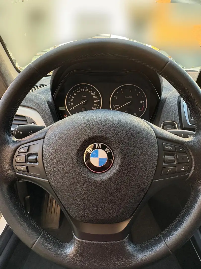 BMW 118 118 d Advantage Blanc - 1