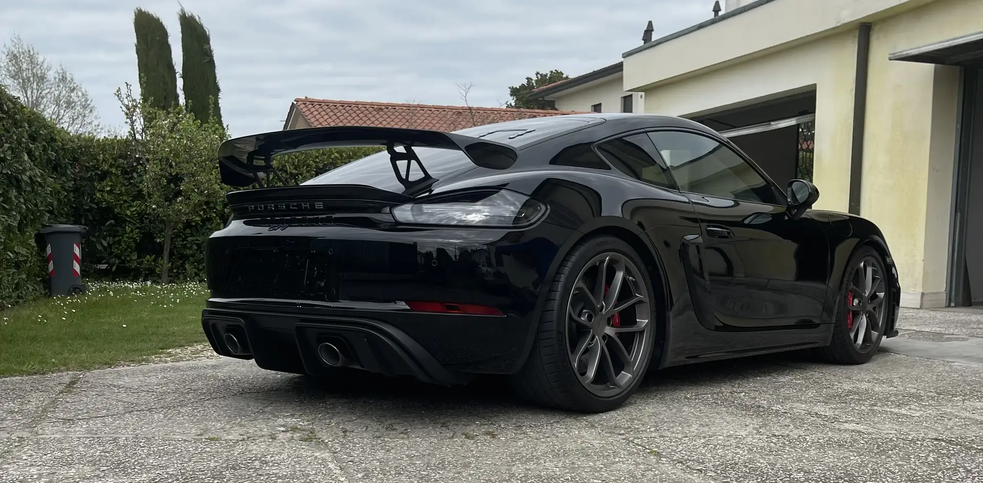 Porsche 718 Spyder 718 CAYMAN 4.0 GT4 CLUBSPORT *SERVICE PORSCHE* Noir - 1