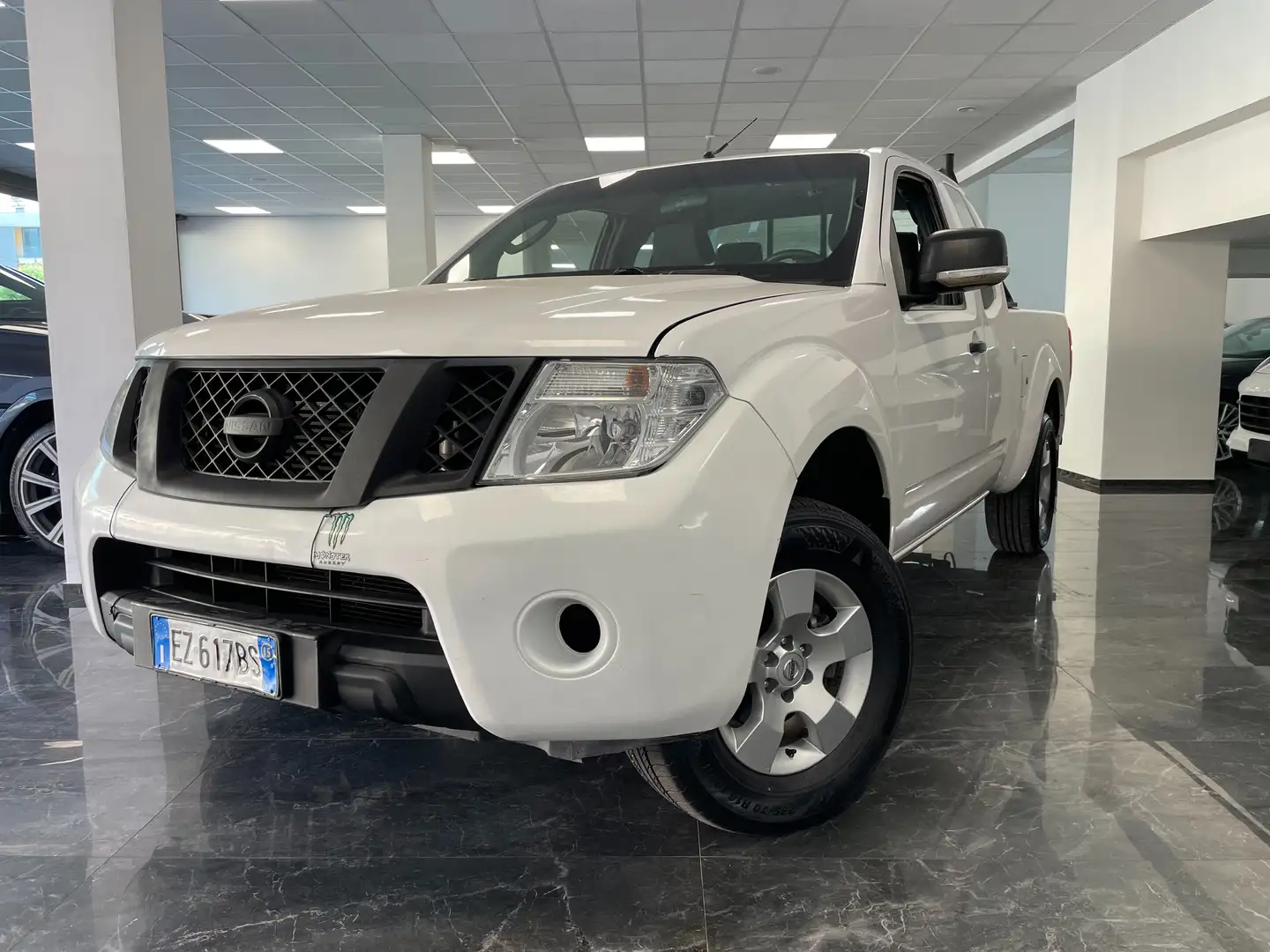 Nissan Navara 2.5 dCi 2 porte King Cab WoRK GANCIO Bianco - 1