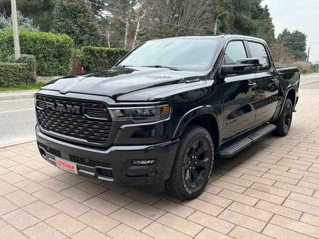 RAM 1500 BIG HORN Night 2026 3.0L 426cv Pronta consegna