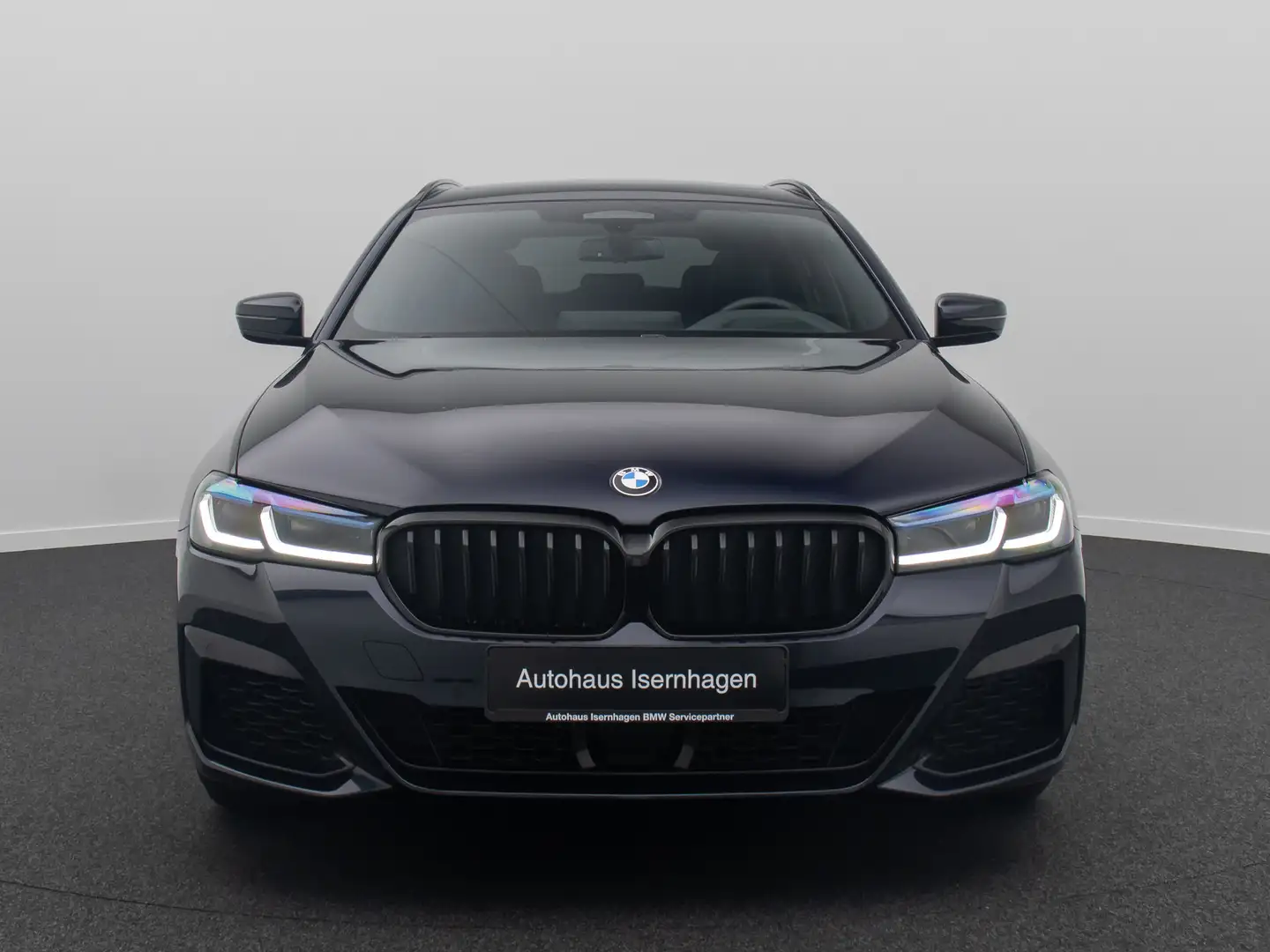 BMW 540 M Sport DAB Panorama HUD H K DispKey 20 Schwarz - 2