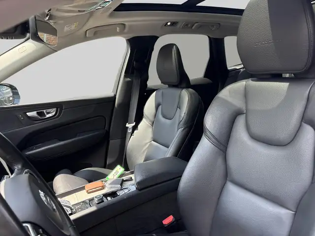 Volvo XC60 view 15