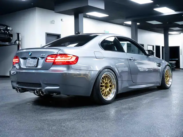 BMW M3 2011 — photo 5