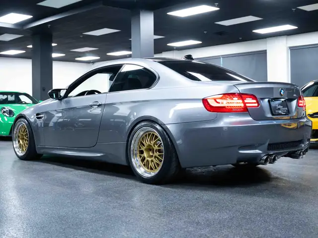 BMW M3 2011 — photo 3
