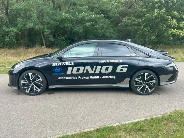 Hyundai Ioniq 6 view 7