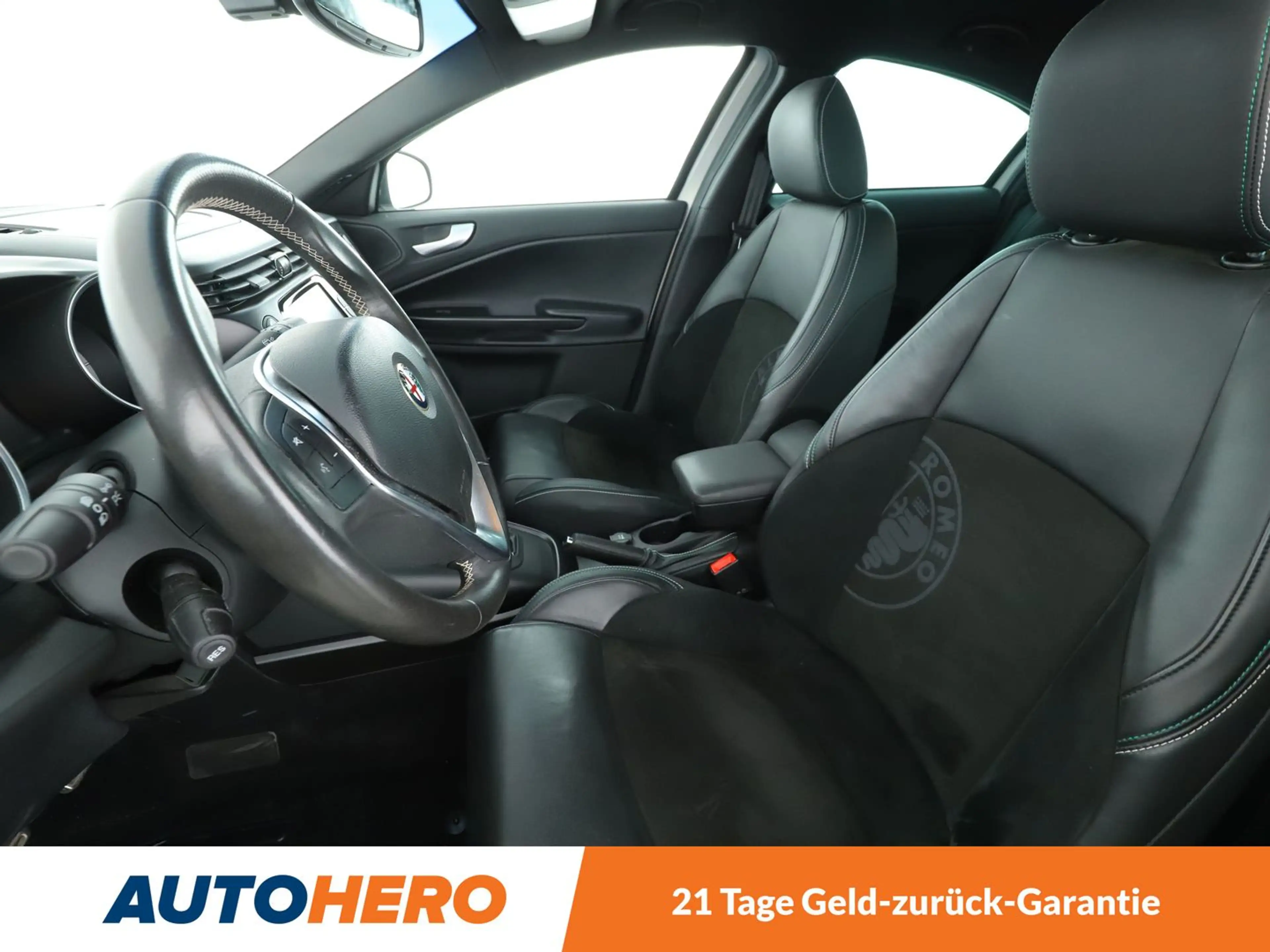 Alfa Romeo Giulietta 2.0 JTDM Turismo — photo 10