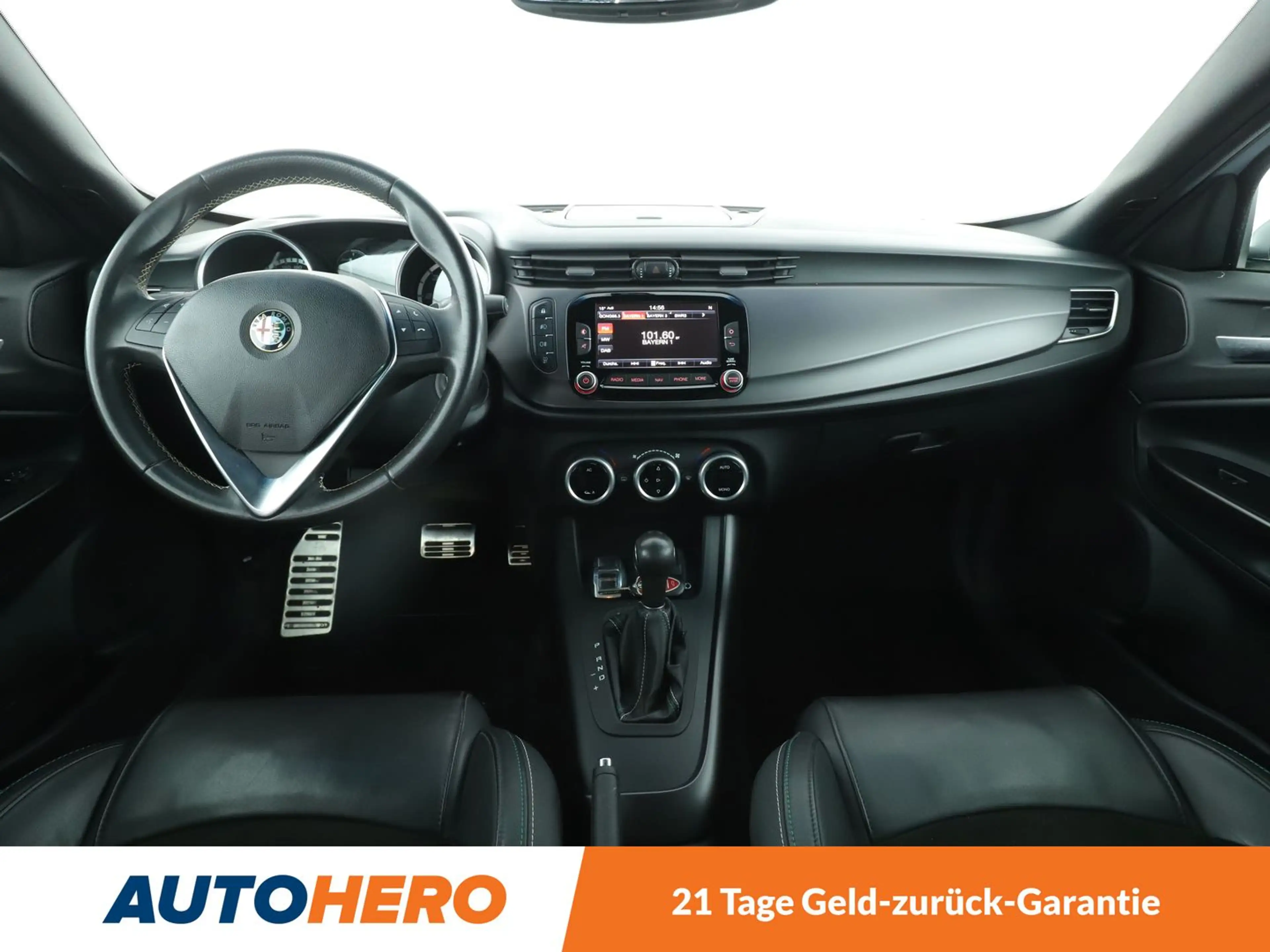 Alfa Romeo Giulietta 2.0 JTDM Turismo — photo 12