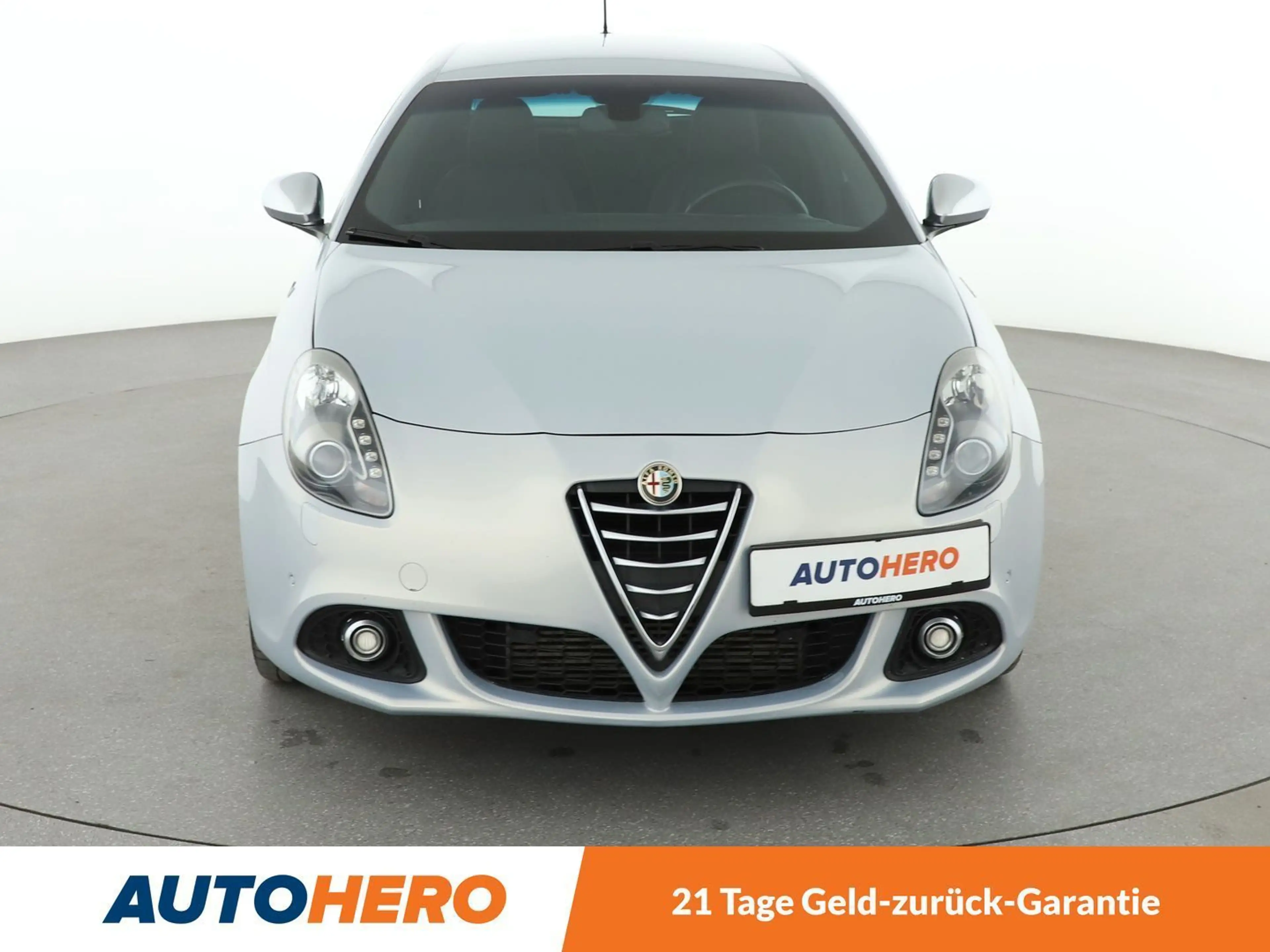 Alfa Romeo Giulietta 2.0 JTDM Turismo — photo 9