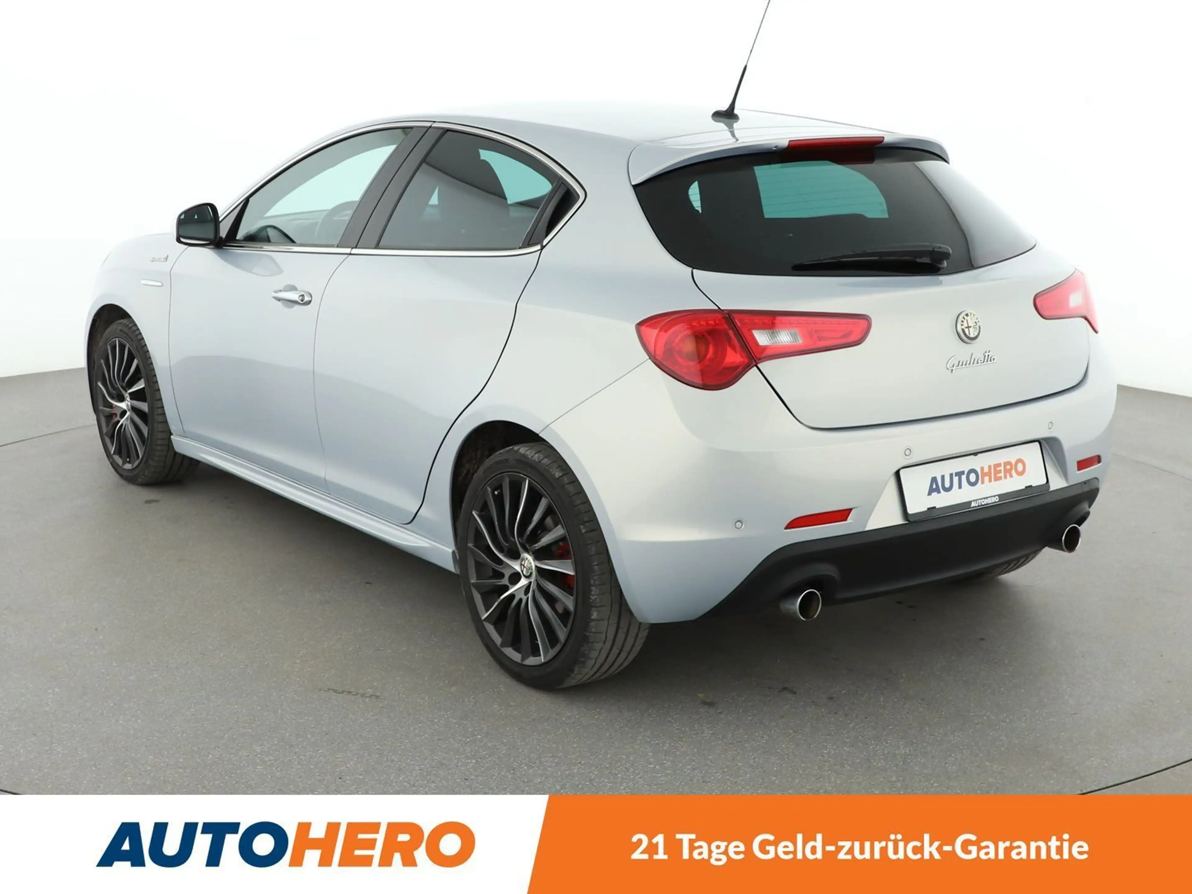 Alfa Romeo Giulietta 2.0 JTDM Turismo — photo 4