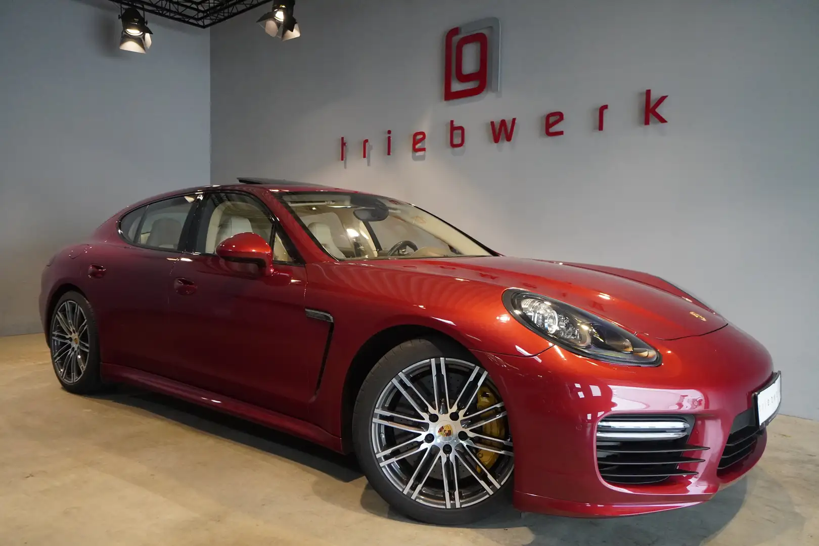 Porsche Panamera GTS 4.8 V8*1.Hd* 46 TKM*BRD-FZG*U-frei*Schiebedach Rosso - 1