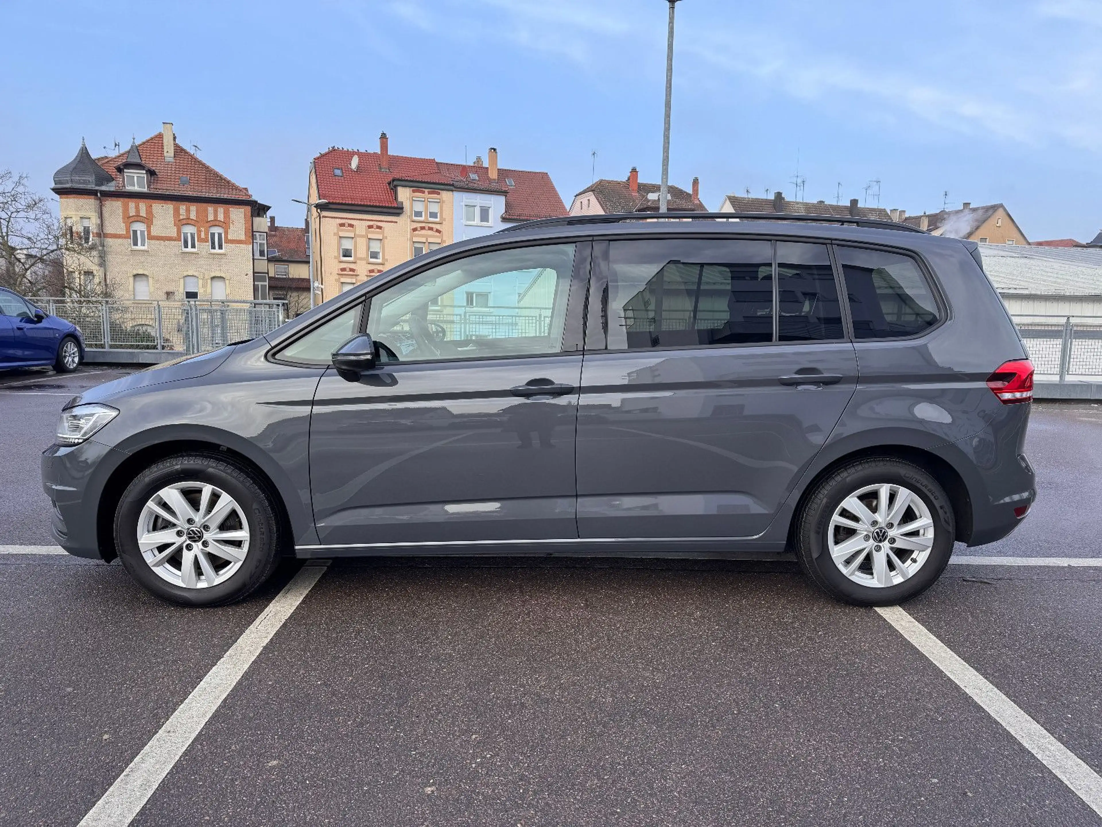 Volkswagen Touran 2.0 TDI DSG PANO/AHK/IQDRIVE/ACC/LED/NAVI — photo 8