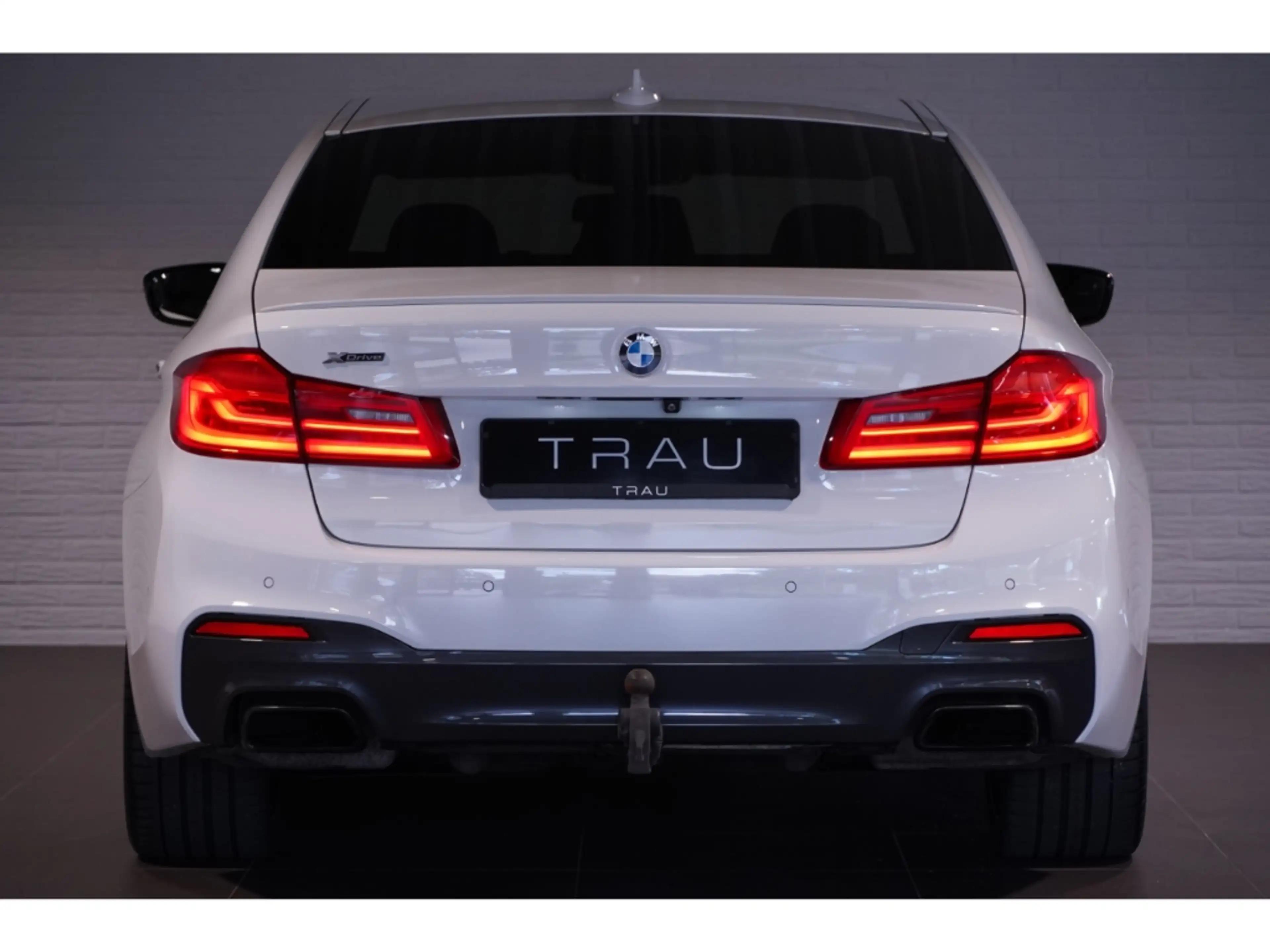BMW 550 xDrive HUD B&W AHK Business Innova. Massage — photo 5