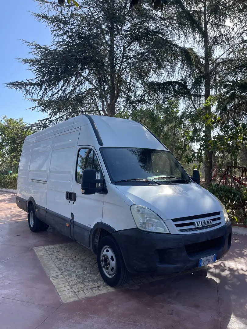 Iveco Daily 35c15 3.0 TDI furgone maxi volume Blanc - 2