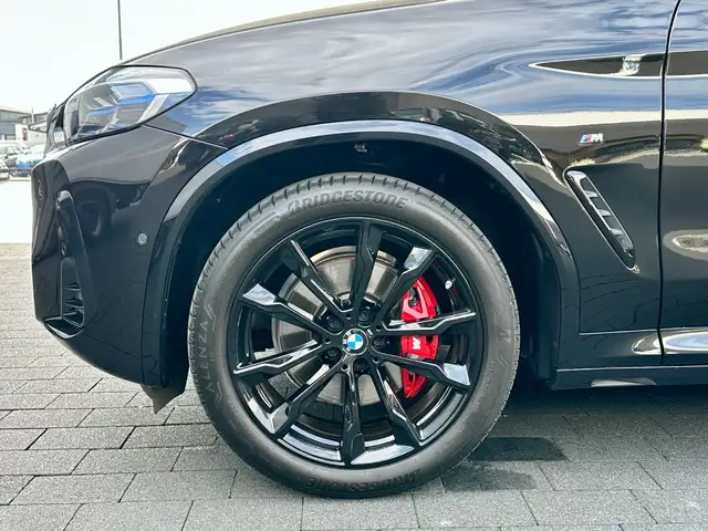 BMW X3 view 9
