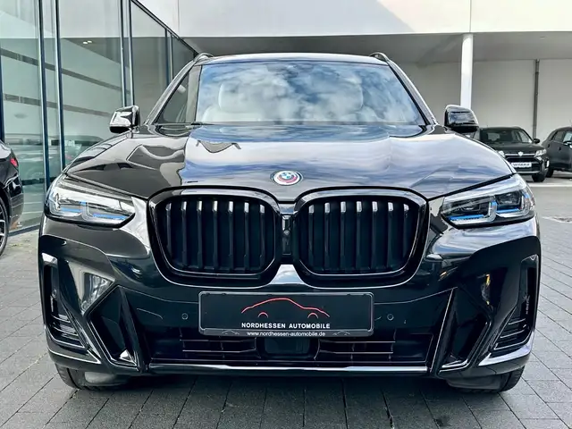 BMW X3 view 5