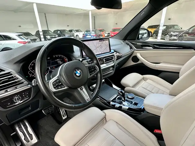 BMW X3 view 12