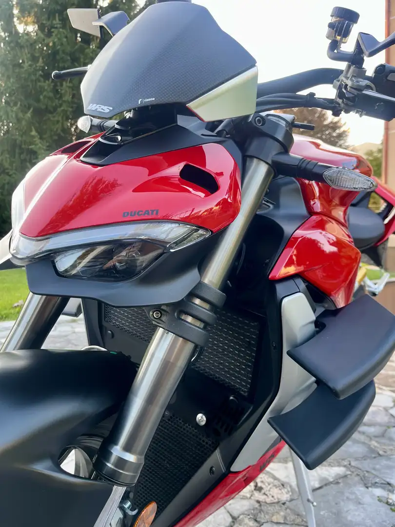 Ducati Streetfighter - 2
