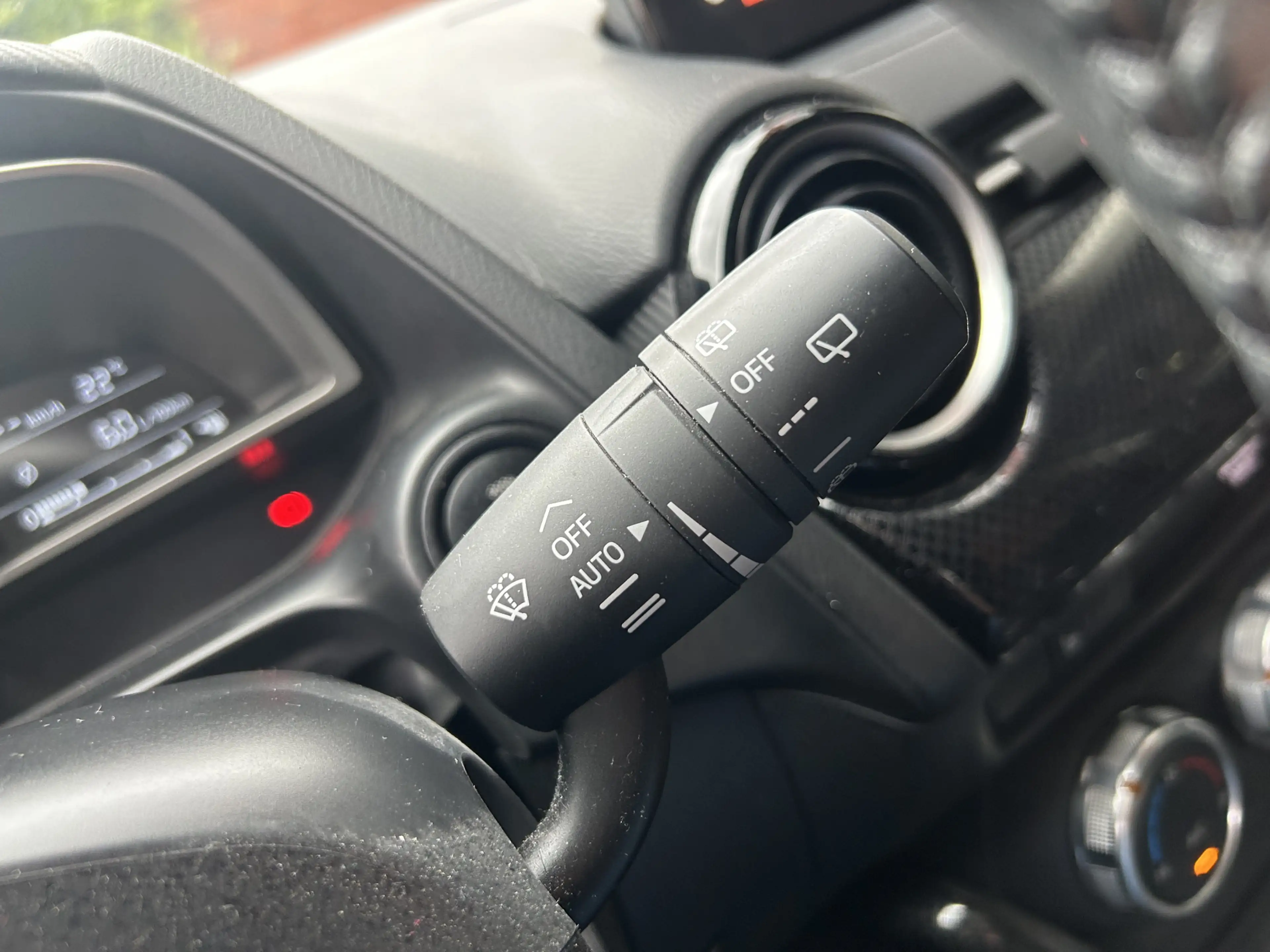 Mazda 2 1.5 Skyactiv-G TS+ // DEALER ONDERHOUDEN!! // NAVI — photo 13