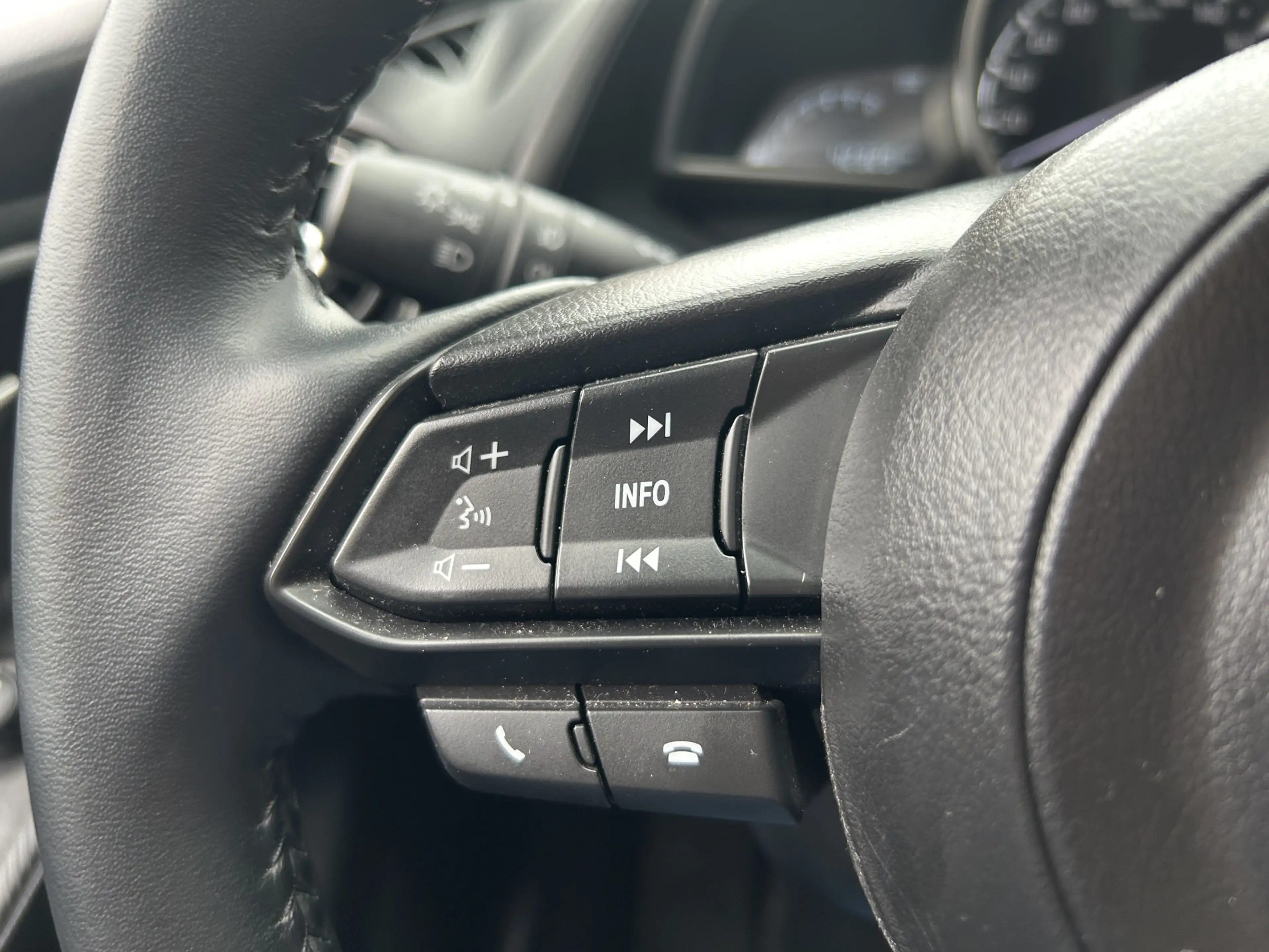 Mazda 2 1.5 Skyactiv-G TS+ // DEALER ONDERHOUDEN!! // NAVI — photo 10