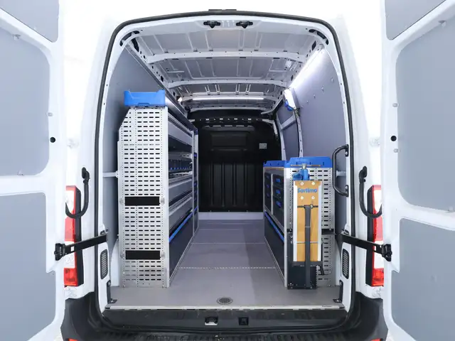 Renault Master view 13