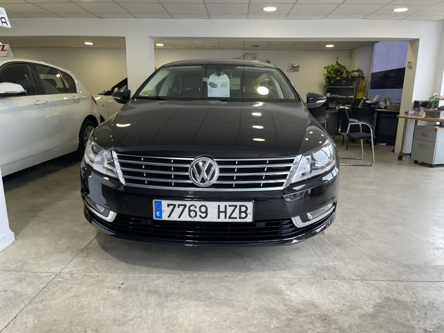 Volkswagen CC 2.0TDI BMT ADVANCE 140 Fekete - 2