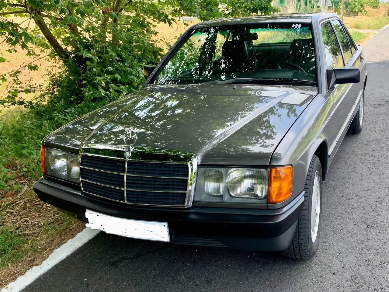Mercedes-Benz 190E 2.3, foto 6