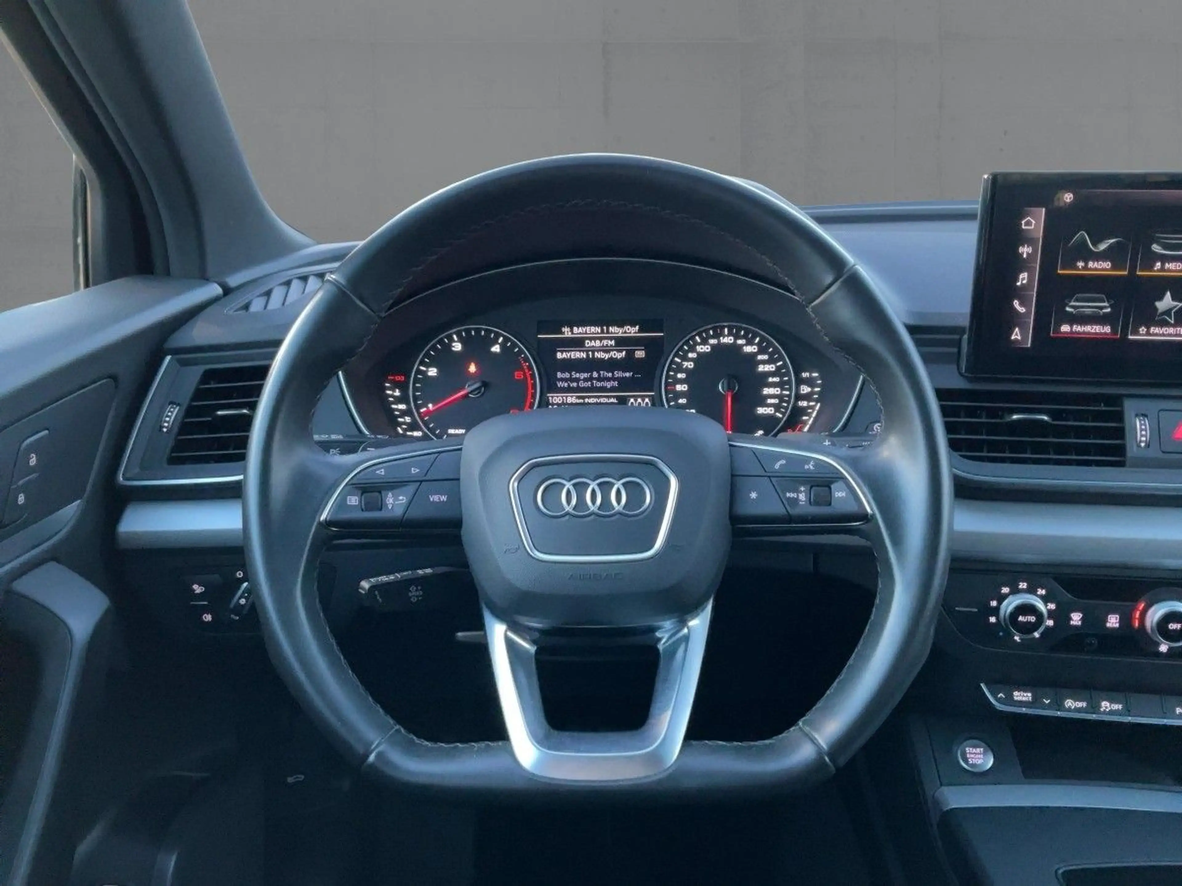 Audi Q5 50 TDI QU S-LINE LED+RFK+GRA+19"LM+PANO — photo 10