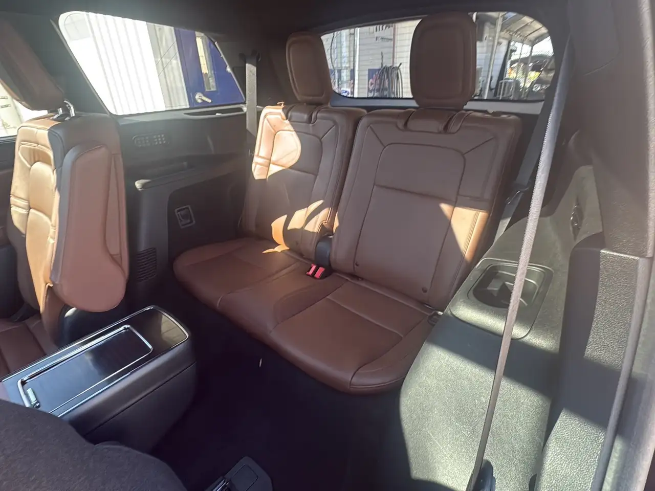 Lincoln Aviator снимка Lincoln Aviator