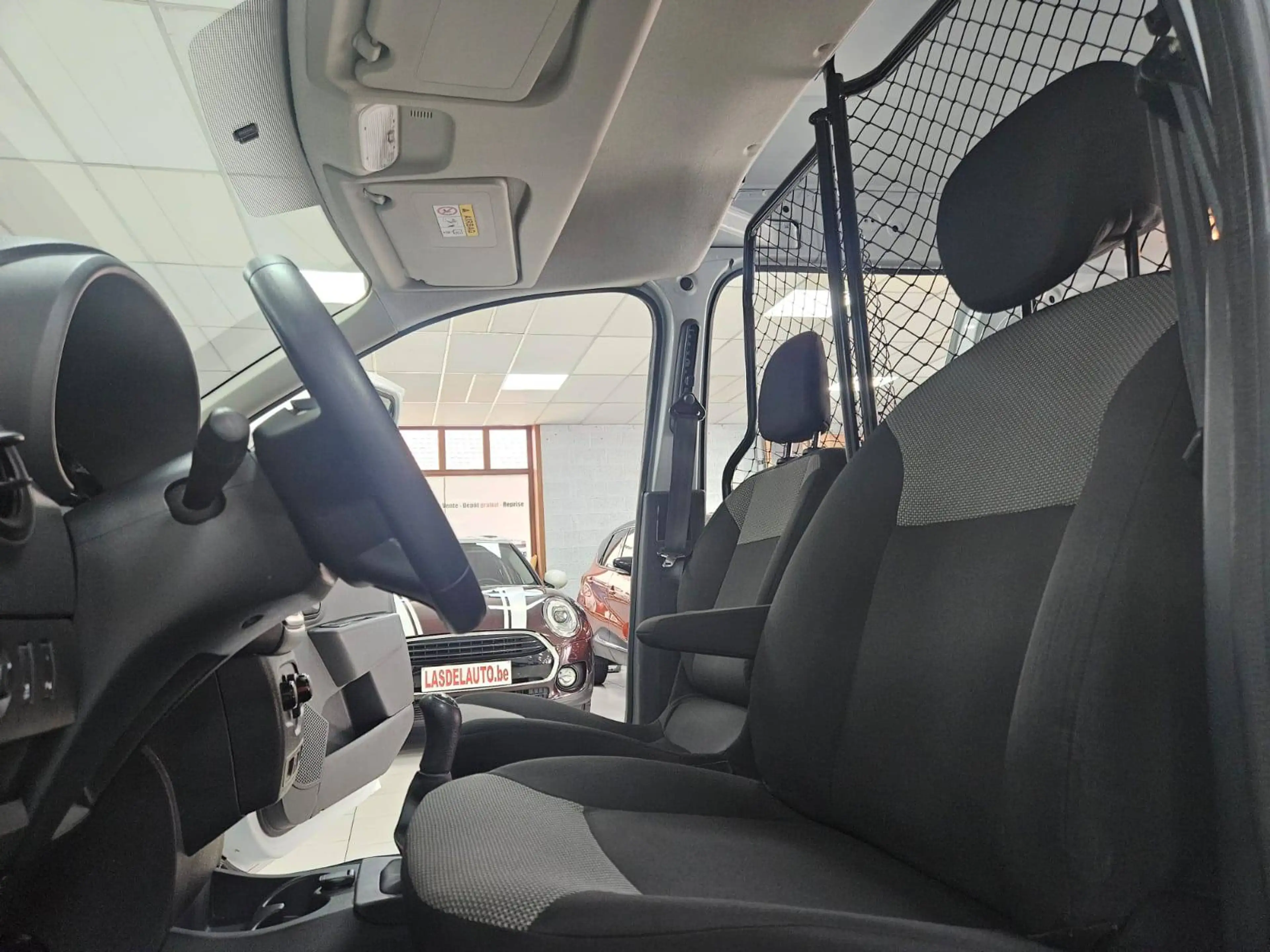 Dacia Dokker 1.2 TCe StartStop Climatisation Capteurs Accoudoir Gps Bluetooth Cruise Radio — photo 14