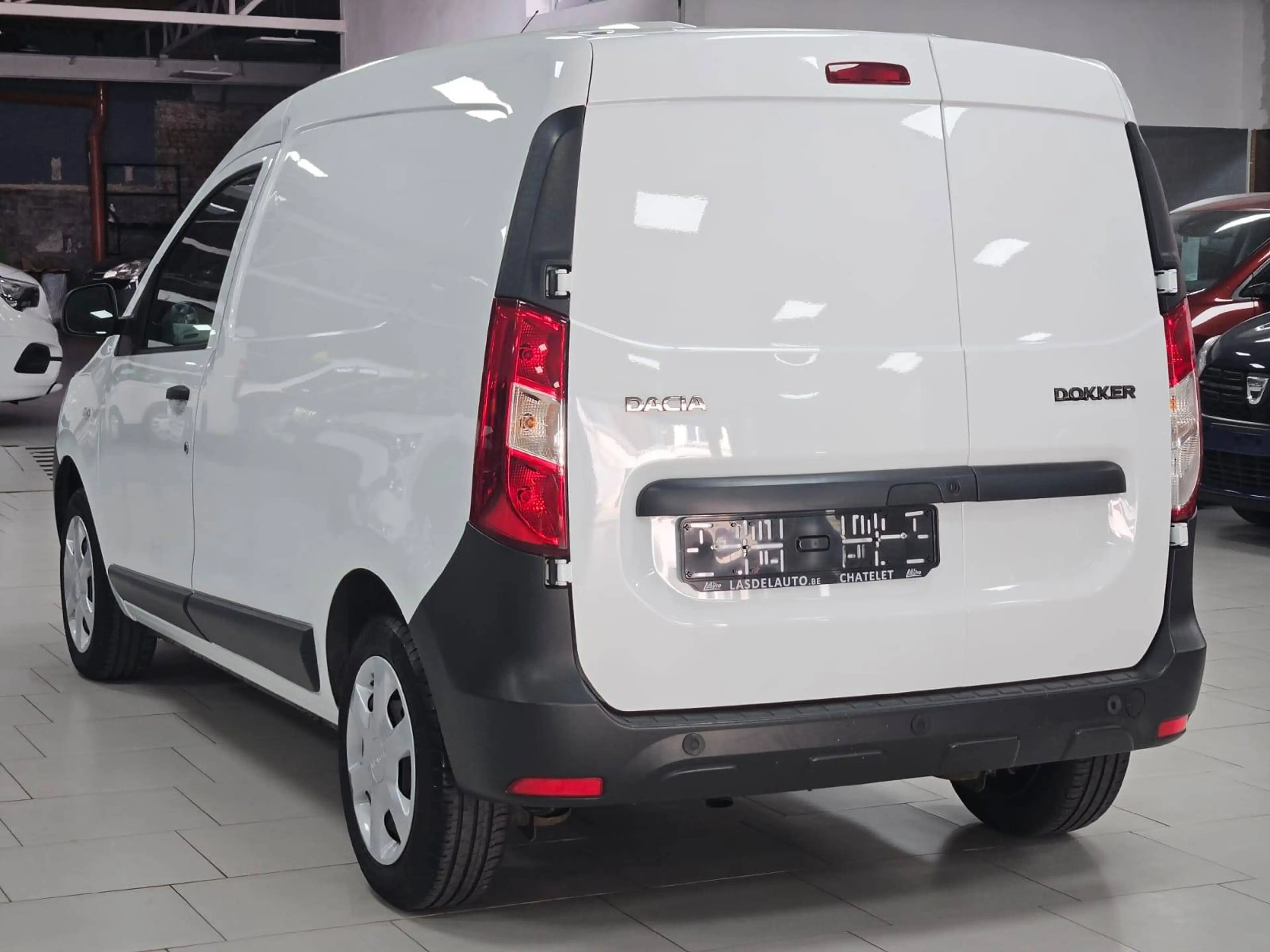 Dacia Dokker 1.2 TCe StartStop Climatisation Capteurs Accoudoir Gps Bluetooth Cruise Radio — photo 4