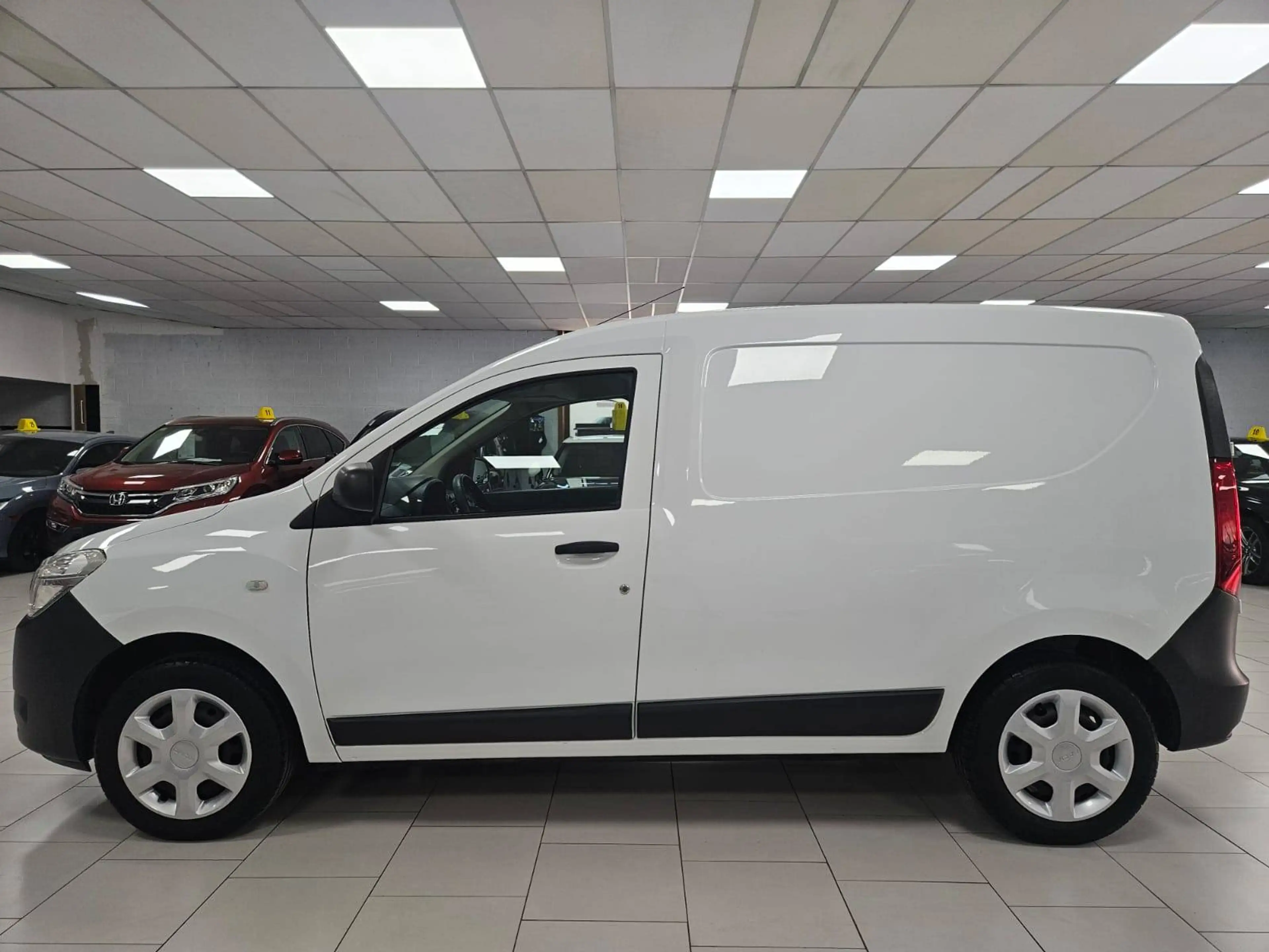 Dacia Dokker 1.2 TCe StartStop Climatisation Capteurs Accoudoir Gps Bluetooth Cruise Radio — photo 6