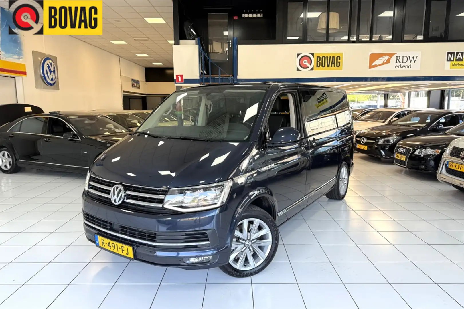 Volkswagen Transporter Multivan 2.0 TDI L1H1 High.. 7P Bleu - 1