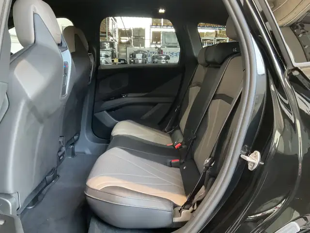 BMW iX3 view 9