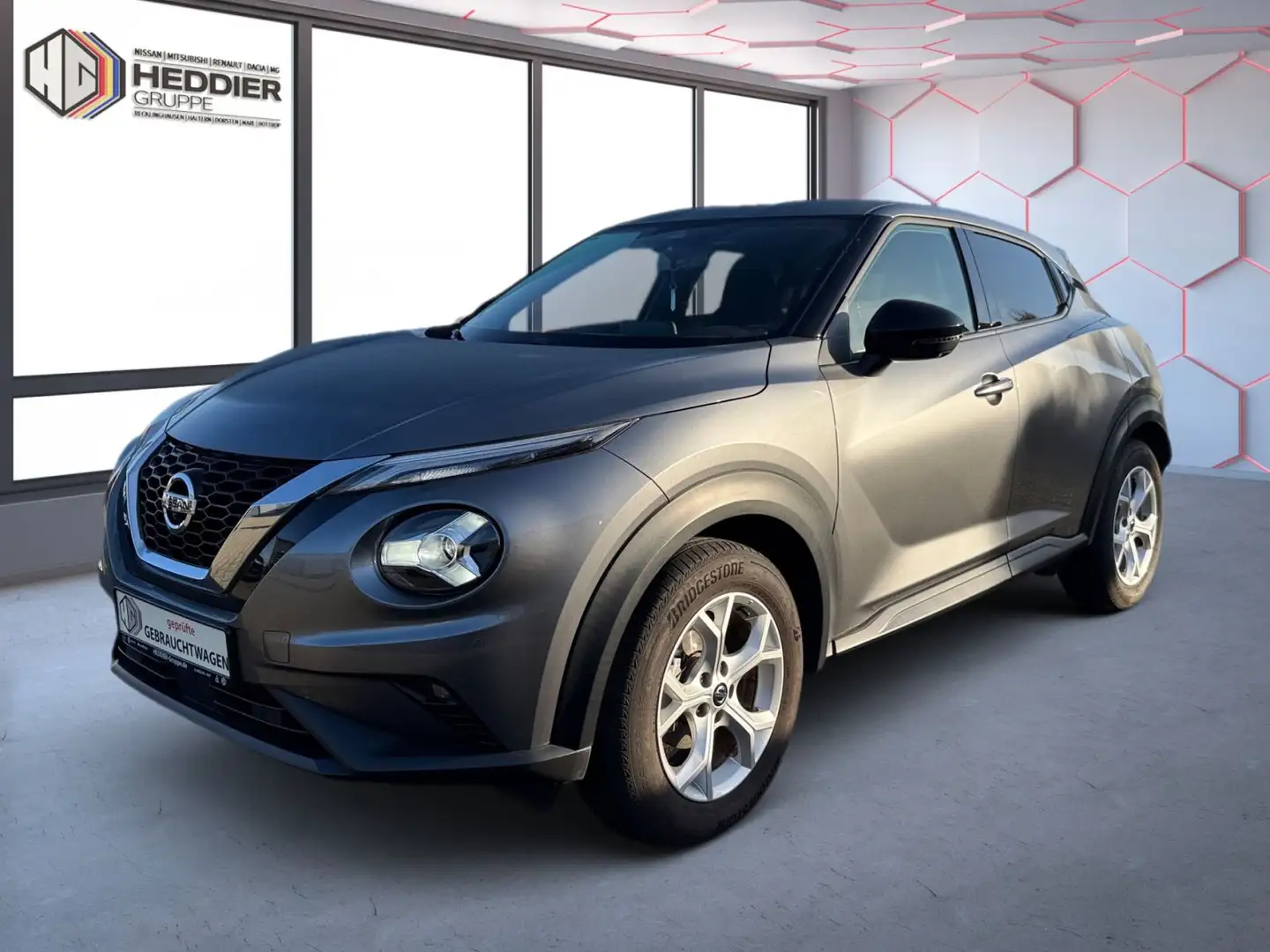 Nissan Juke N-Connecta Automatik *WINTERPAKET*360°-KAME Grau - 1