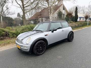Mini 1.6 Chili 115PK Automaat•Leder