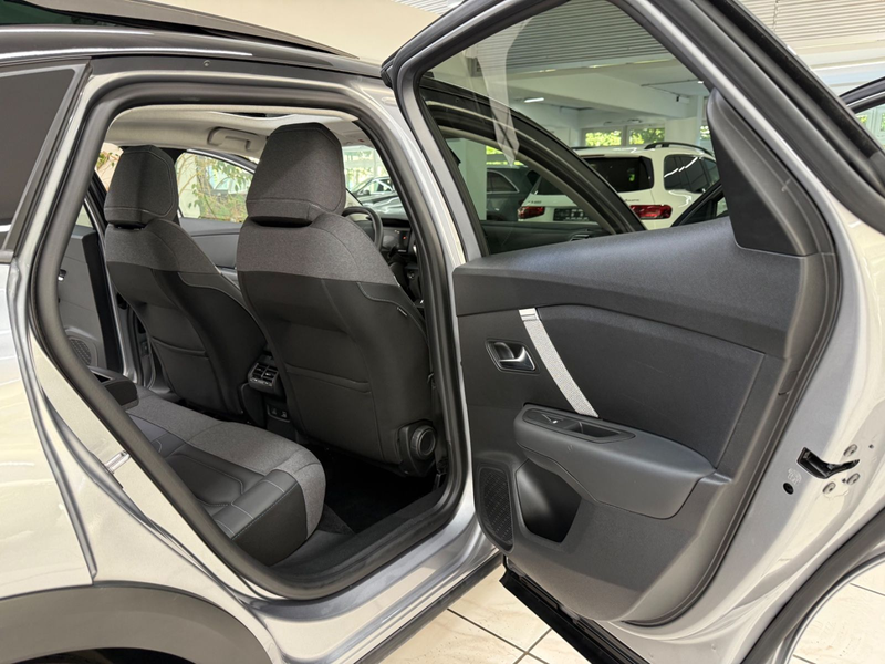 Citroen C4 Max PureTech 130*PanoSchiebedach*HUD*Kamera* — photo 9