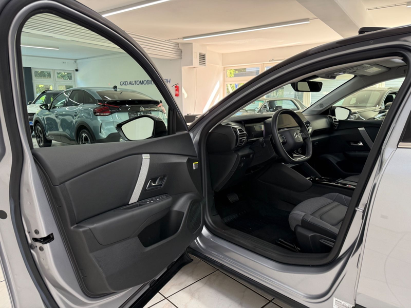 Citroen C4 Max PureTech 130*PanoSchiebedach*HUD*Kamera* — photo 6