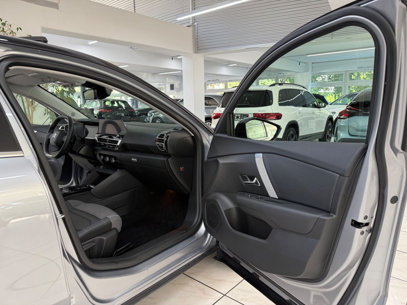 Citroen C4 Max PureTech 130*PanoSchiebedach*HUD*Kamera* — photo 8