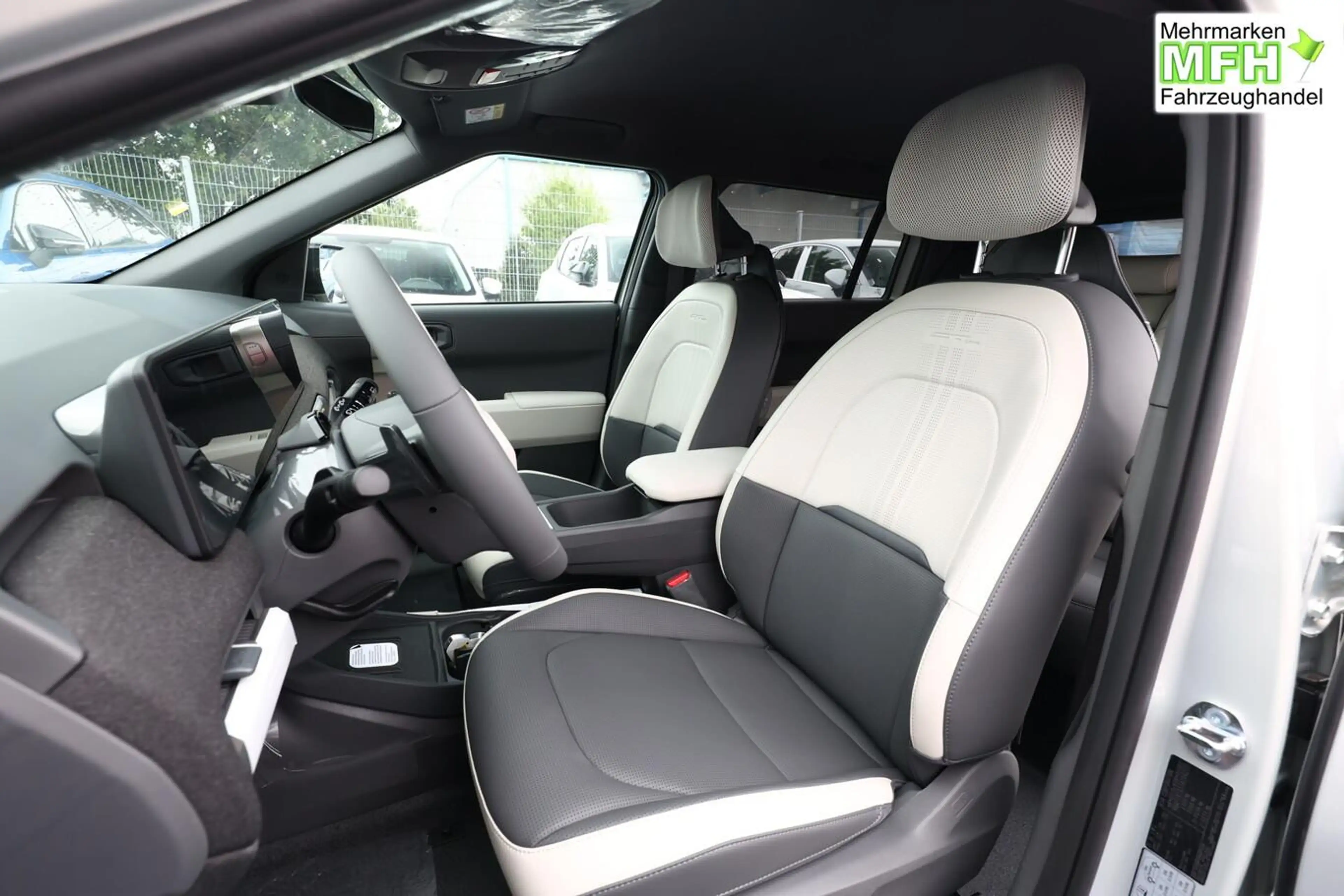 Kia EV3 GT-line 81,4kWh LED+ ACC Wärmep eHK Keyl SHZ 15... — photo 5