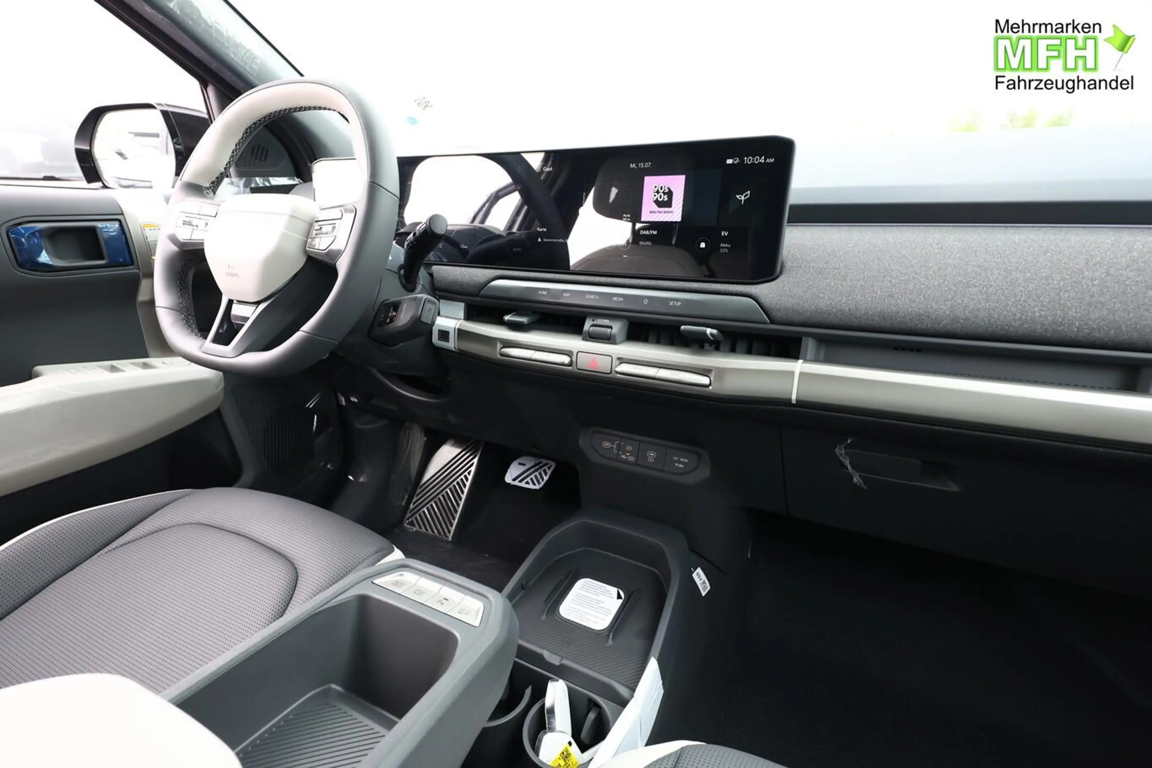 Kia EV3 GT-line 81,4kWh LED+ ACC Wärmep eHK Keyl SHZ 15... — photo 8