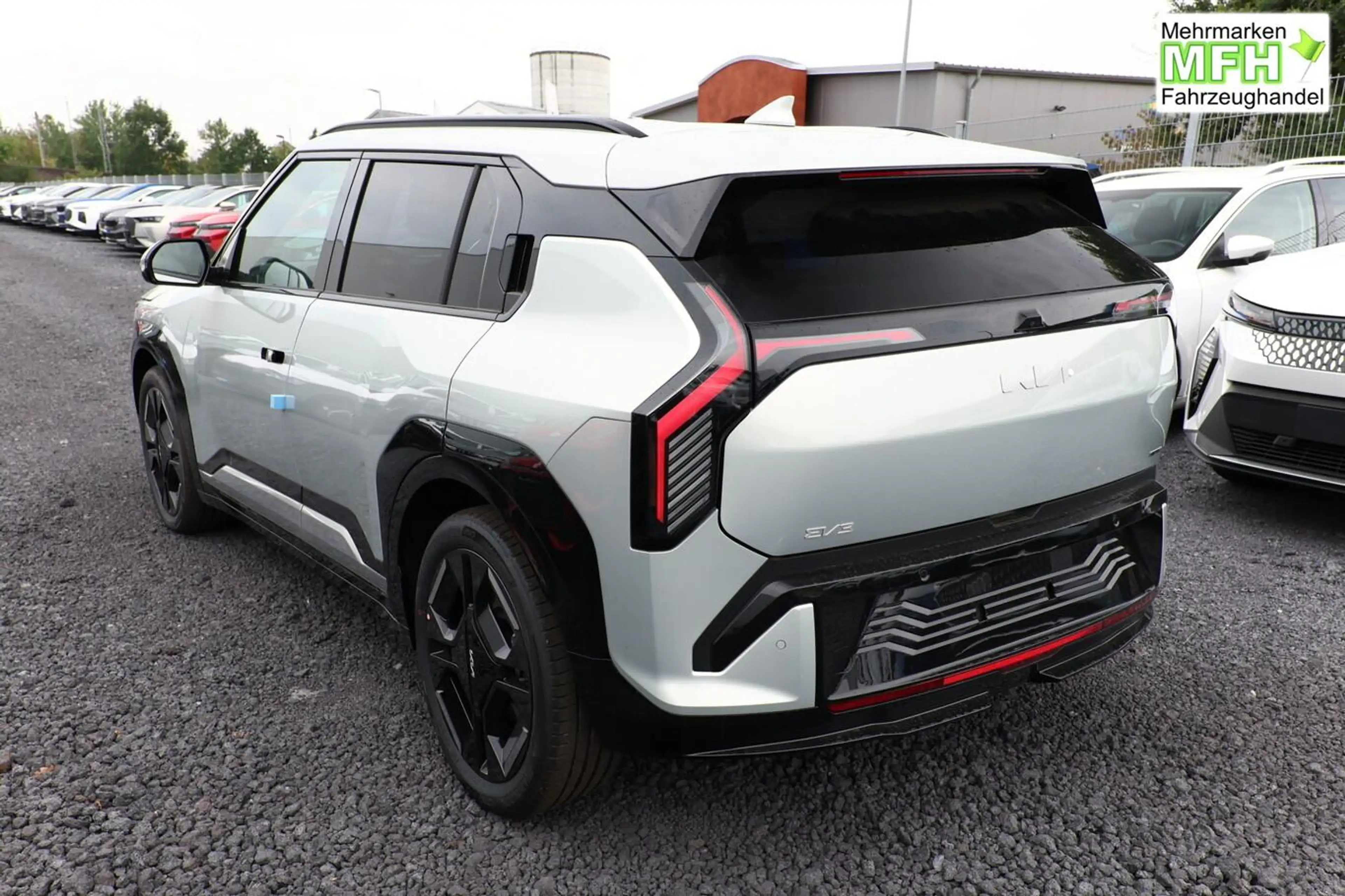 Kia EV3 GT-line 81,4kWh LED+ ACC Wärmep eHK Keyl SHZ 15... — photo 3