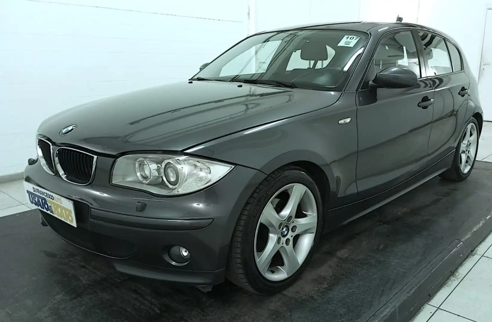 BMW 118 i Attiva Grigio - 1