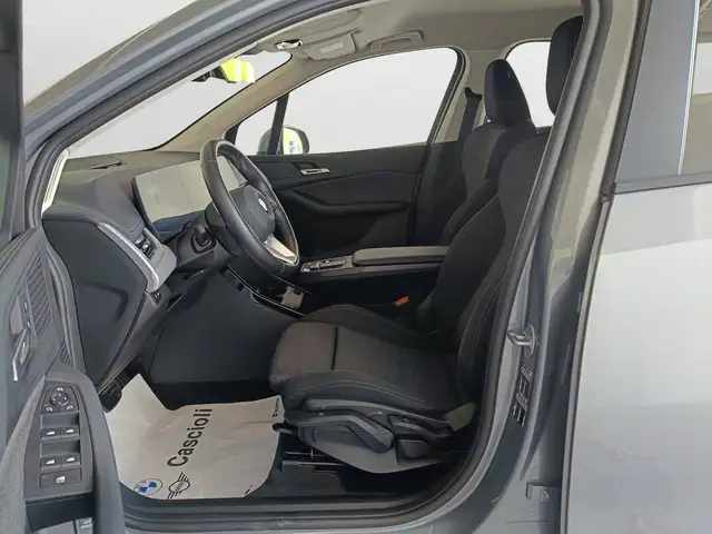 BMW 2 Series view 7