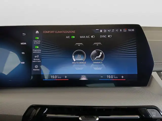 BMW 2 Series view 13