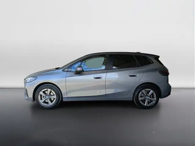 BMW 2 Series view 6