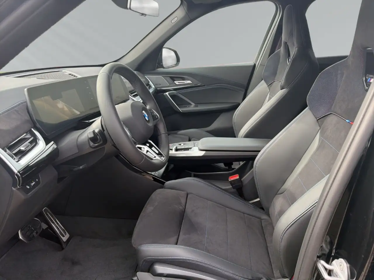 BMW X1 18 d sDrive/M-Sportpaket/AHK-klappbar/HarmanKardon 4