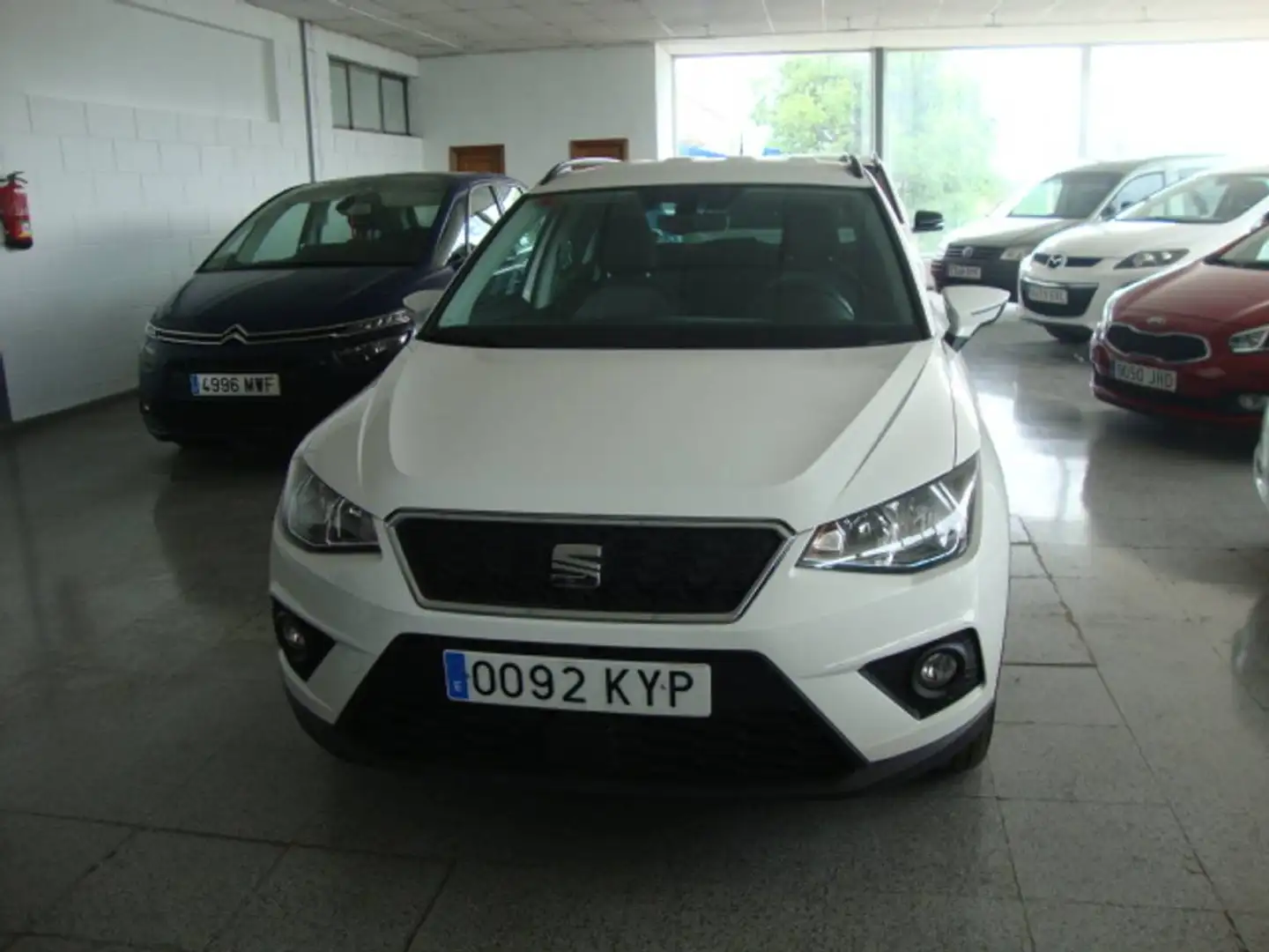 SEAT Arona 1.0 TSI Ecomotive S&S Style 95 Blanco - 2