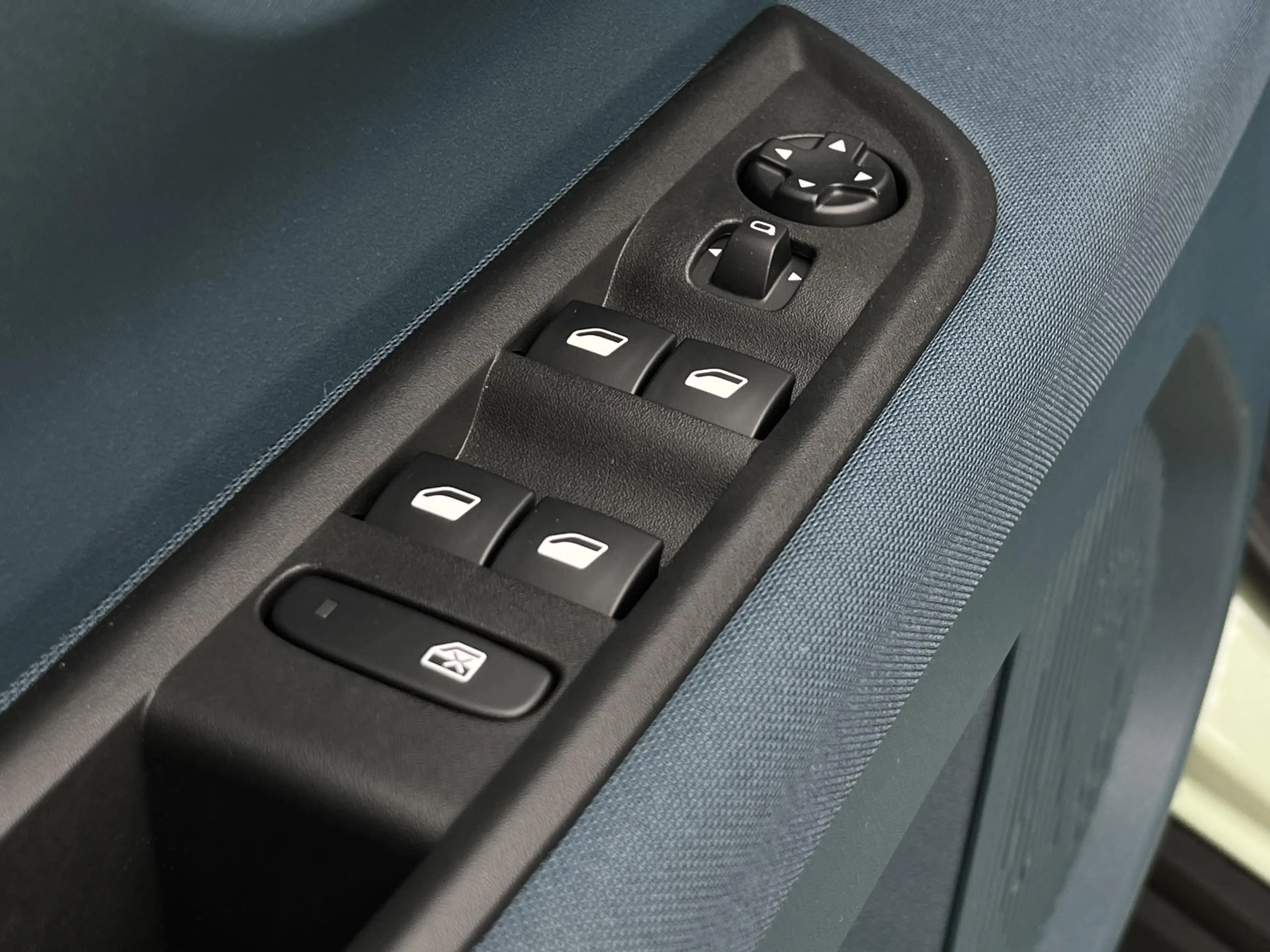 Fiat Grande Panda 1.2 Hybrid ICON | Cruise control | Apple/Android | — photo 16