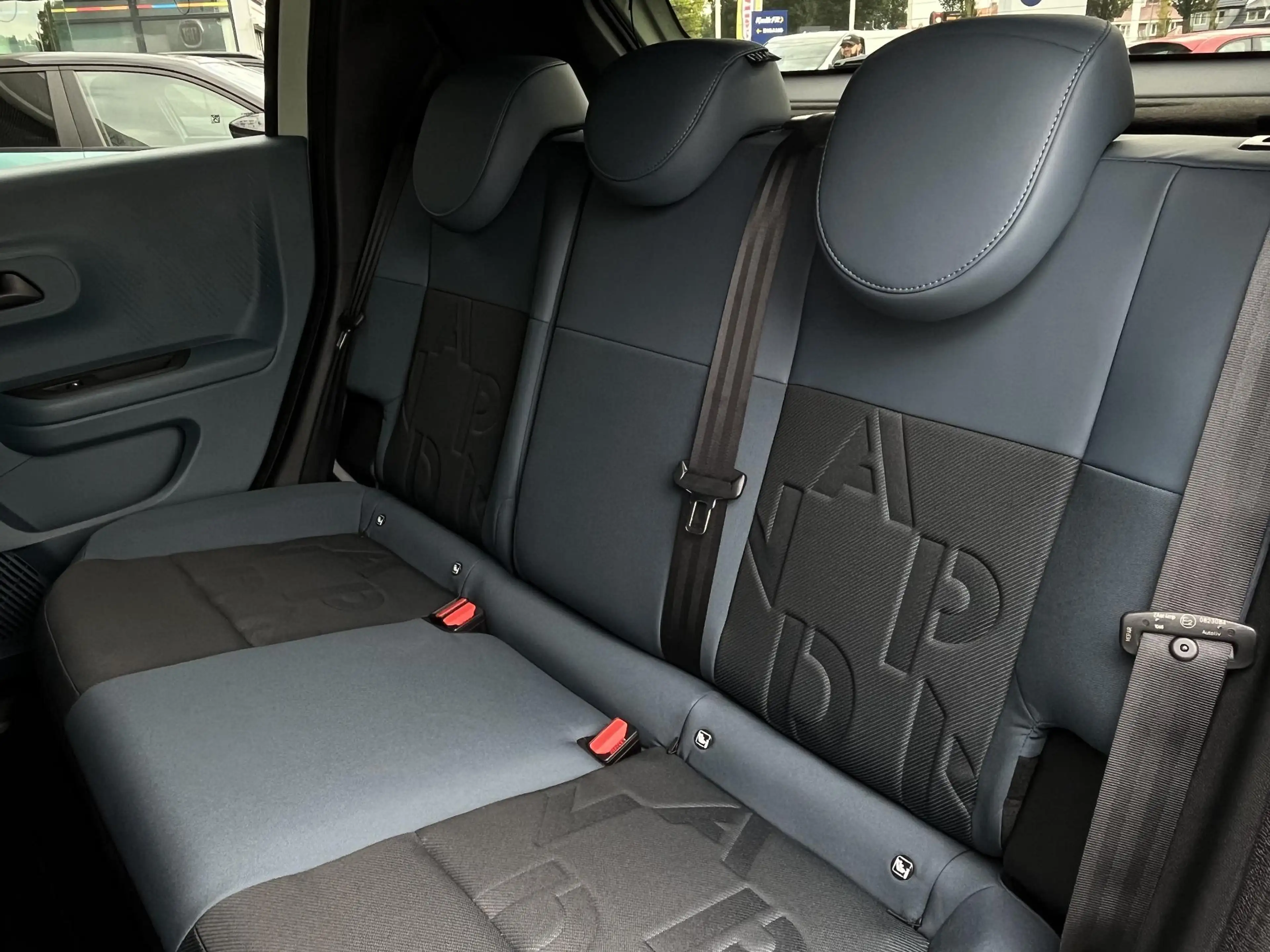 Fiat Grande Panda 1.2 Hybrid ICON | Cruise control | Apple/Android | — photo 22