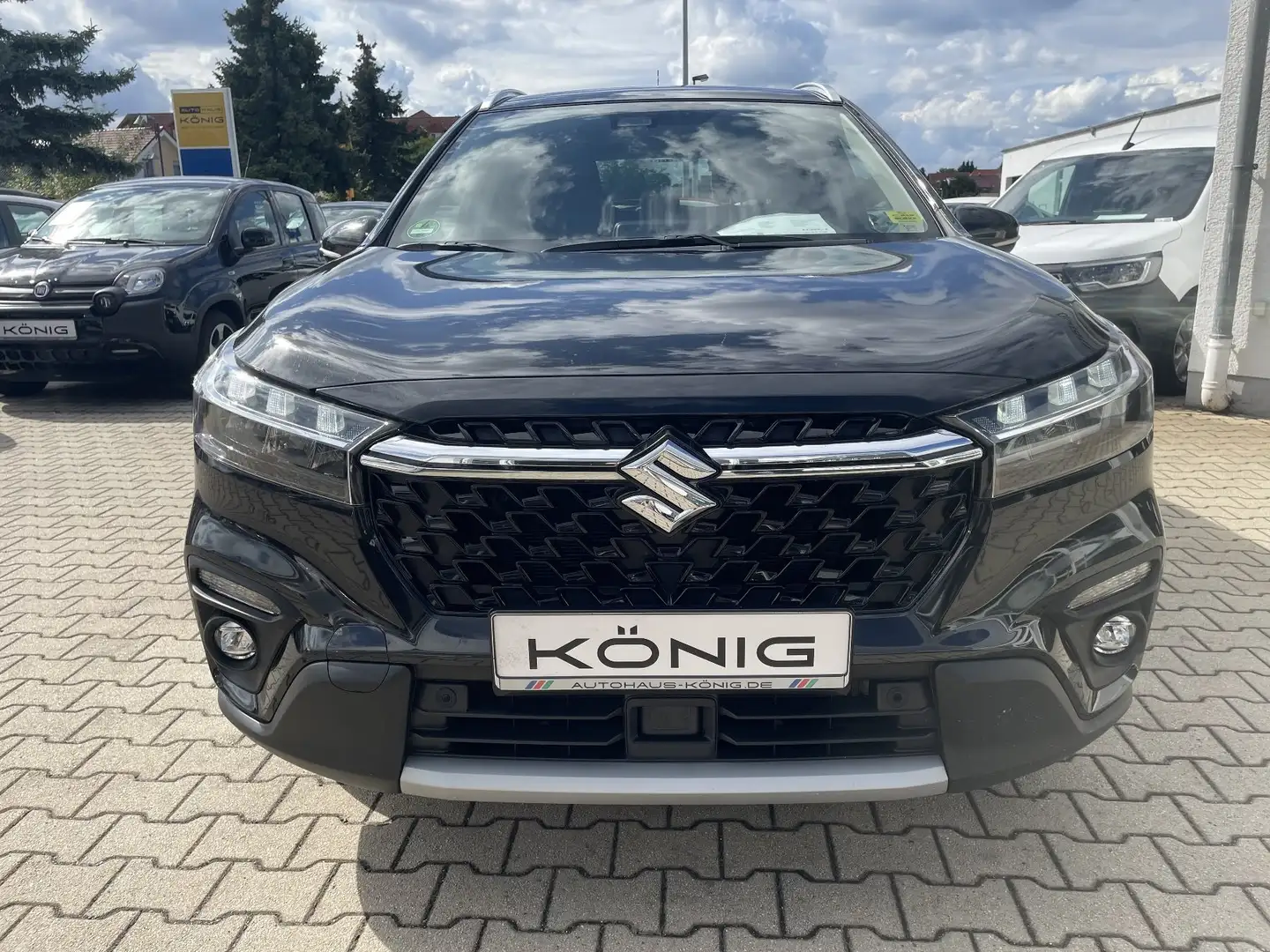 Suzuki SX4 S-Cross Comfort Automatik Schwarz - 2
